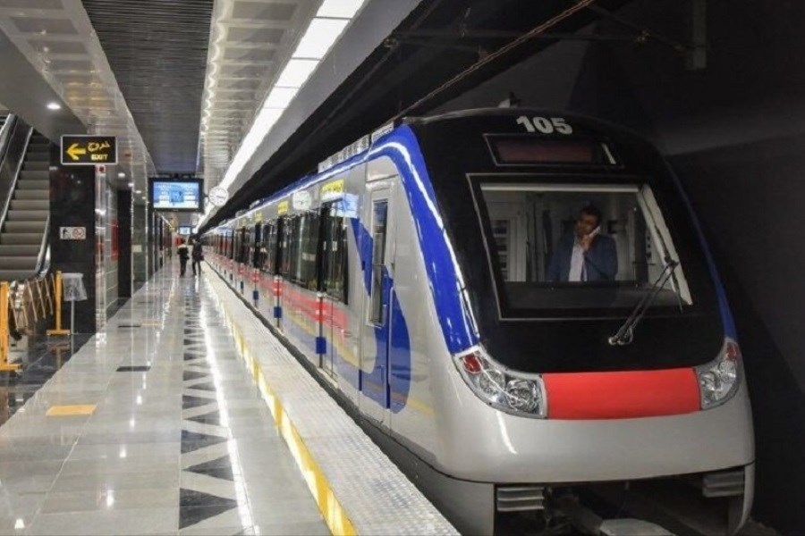 تصویر مترو تهران در اولین روز تعطیلات خلوت بود