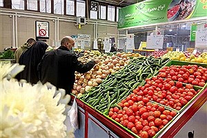کاهش  قیمت توت‌فرنگی، انگور و موز در میادین میوه و تره بار