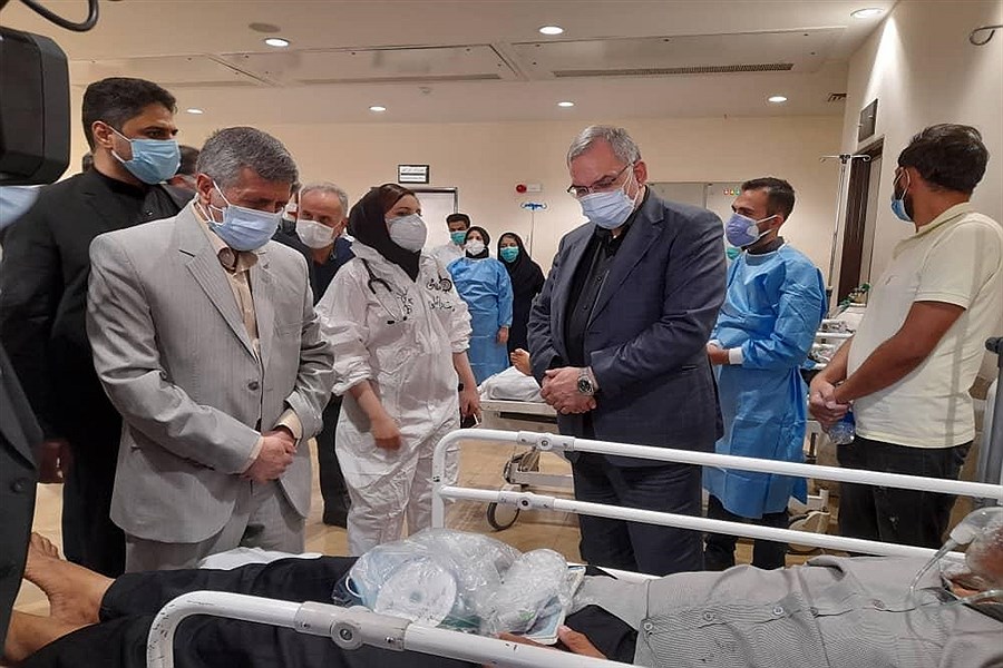 بازدید وزیر بهداشت از مرکز واکسیناسیون شقایق و بیمارستان امام خمینی ارومیه