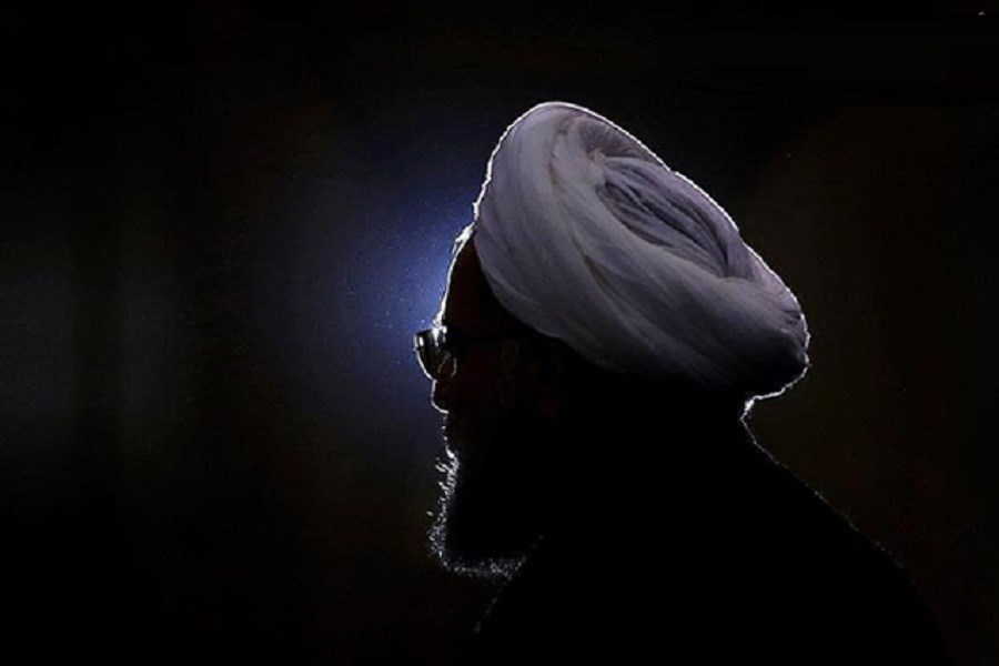 لیست سیاه بی تدبیری&#47; احراز سند سرپیچی روحانی از اجرای ۲۴ قانون کلیدی