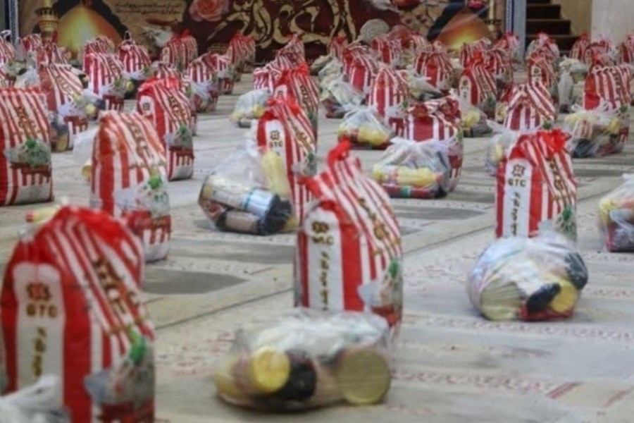 تصویر توزیع ۱۳هزار بسته معیشتی میان نیازمندان اصفهان در طرح شهید سلیمانی