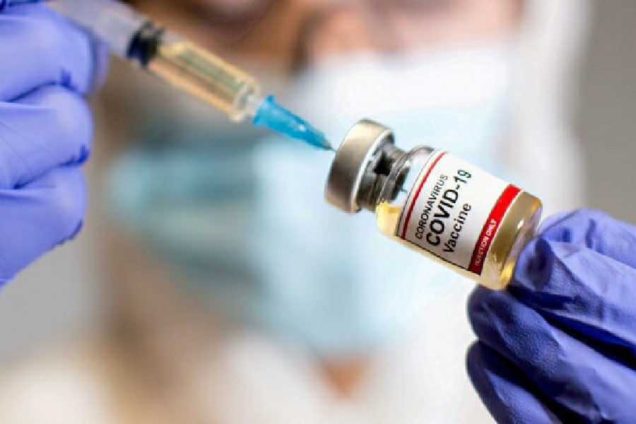 تصویر واکسیناسیون دانش آموزان طی ۲ هفته اینده