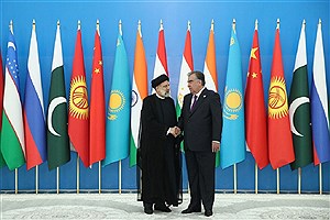 استقبال رسمی امامعلی رحمان از رئیسی در کاخ ریاست جمهوری تاجیکستان