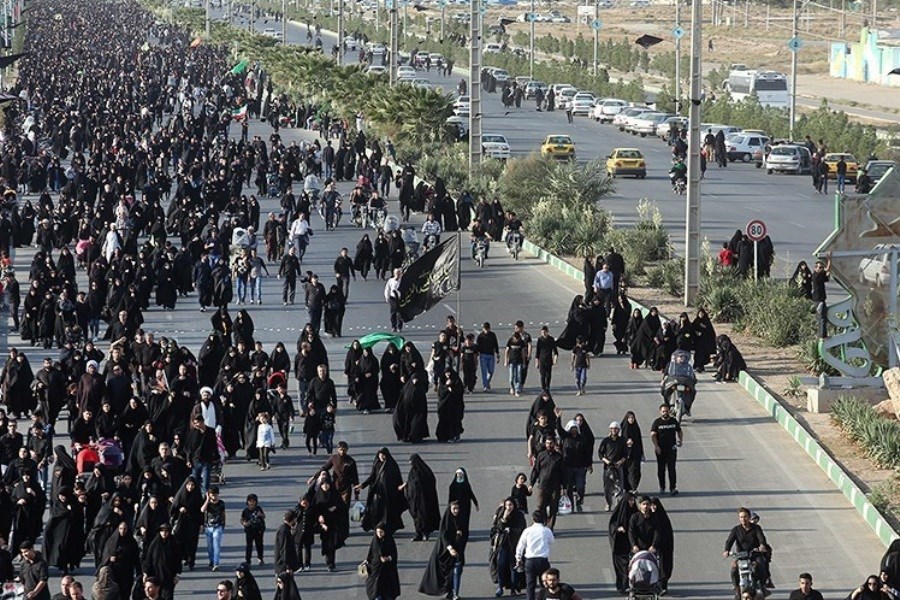 تصویر برگزاری مراسم پیاده‌روی جاماندگان اربعین حسینی در تهران