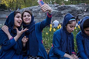 طالبان استفاده از گوشی‌ دوربین‌دار را برای زنان ممنوع کرد