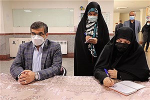 رسیدگی به وضعیت رفاهی، معیشتی آتش نشانان باید در اولویت قرار بگیرد