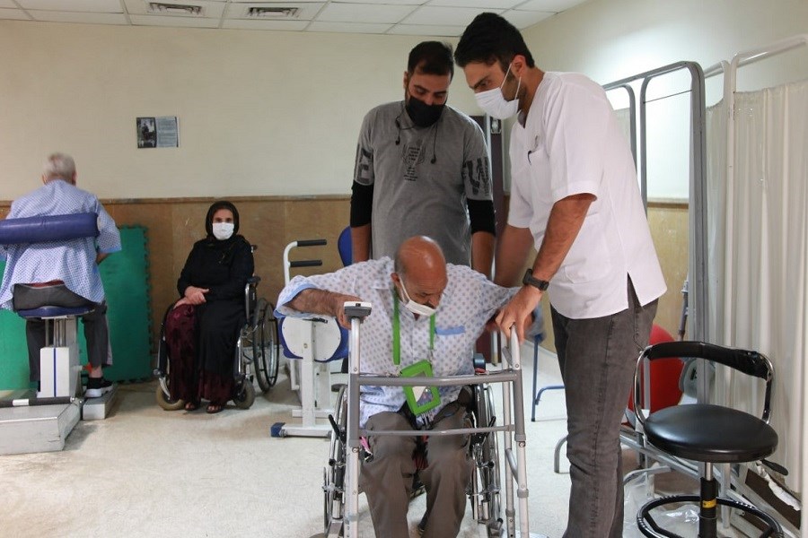 خدمات رسانی صفر به جانبازان و معلولان&#47;  گلایه شهروندان از برخورد کادر اداری بیمارستان میلاد