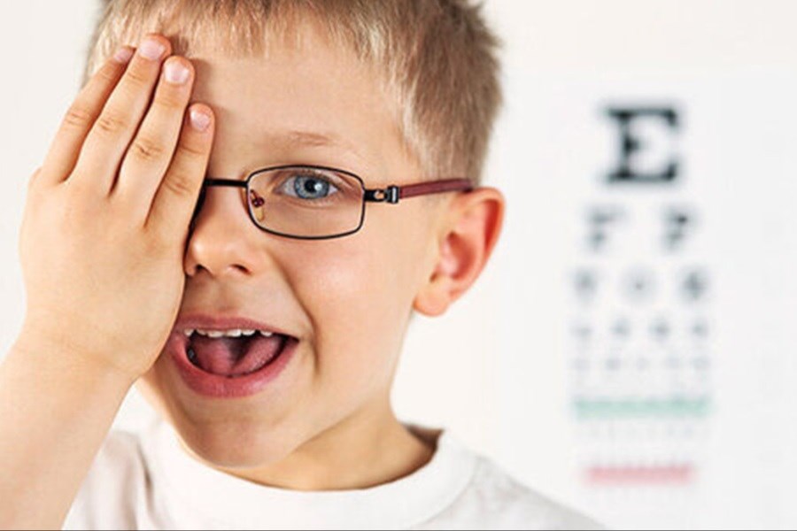 تصویر طرح غربالگری تنبلی چشم کودکان ۳ تا ۶ سال آغاز  شد