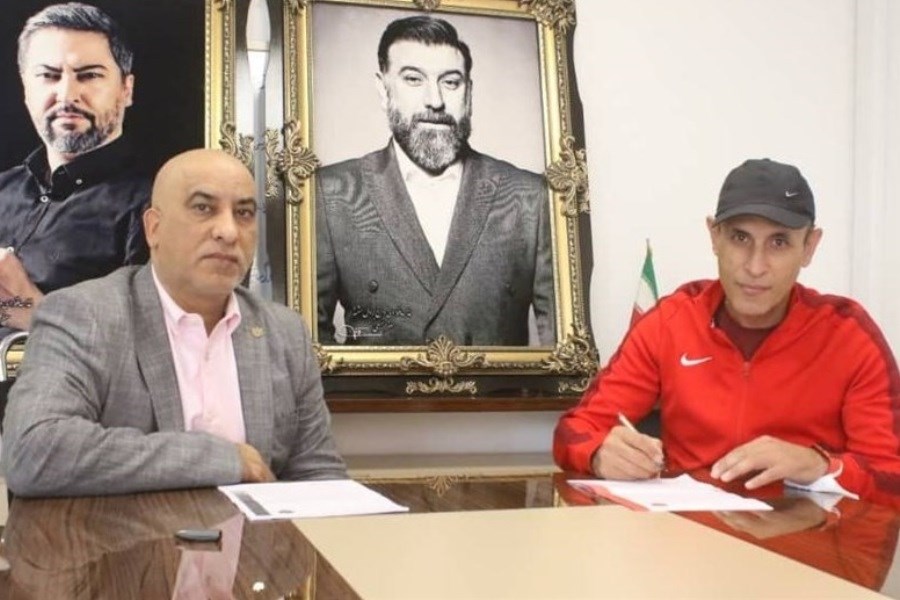 تصویر تمدید 2 ساله قرارداد گل محمدی با پرسپولیس