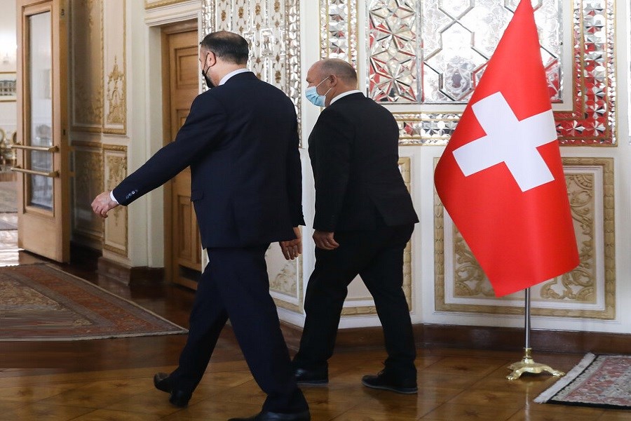 تصویر رئیس مجلس سوئیس با حسین امیرعبداللهیان دیدار و گفتگو کرد