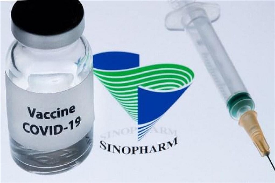 تصویر تزریق دُز سوم واکسن کرونا در کمیته علمی تایید شد