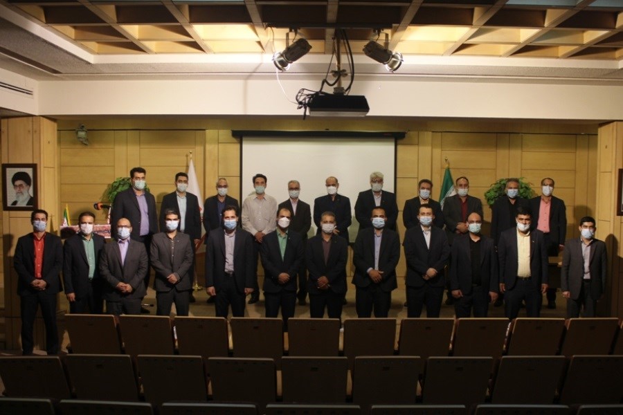 اولین جلسه رابطین بازاریابی شعب بانک مسکن استان مرکزی با حضور مسئولین مدیریت