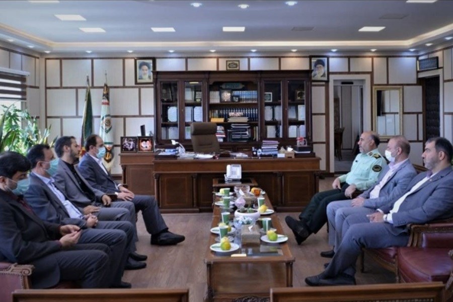تصویر دیدار مدیرعامل بیمه آسیا و فرمانده انتظامی تهران بزرگ