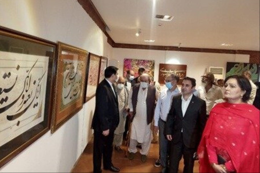 تصویر افتتاح نمایشگاه مشترک خوشنویسی ایران و پاکستان در لاهور
