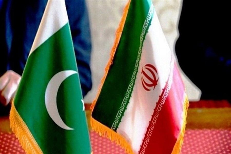 تصویر خروج ایران از فهرست محدودیت سفر به پاکستان