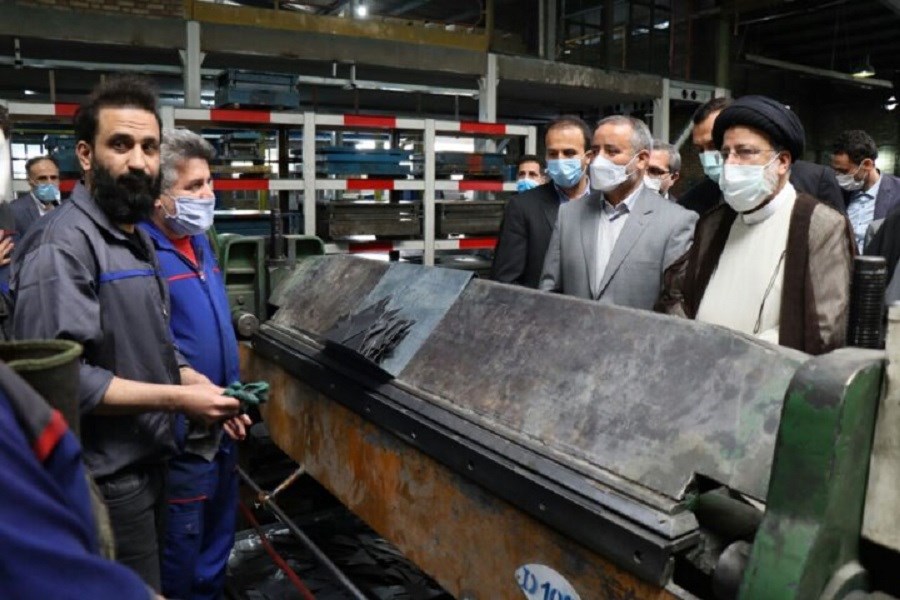 تصویر بازدید رییس‌جمهور از یک واحد صنعتی در مهدیشهر