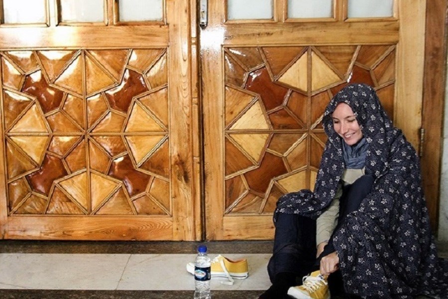 تصویر سفر توریست‌های فرانسوی‌ به ایران