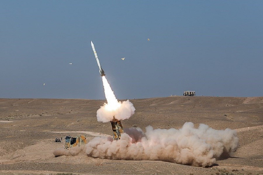 تصویر انهدام هدف متخاصم توسط سامانه‌ ۱۵ خرداد نیروی پدافند هوایی ارتش