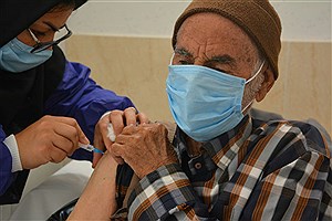 تزریق دوز سوم واکسن کرونا به معلولان و سالمندان