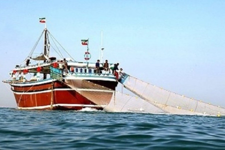 تصویر ۲۰ مسافر کشتی تفریحی از مرگ نجات یافتند