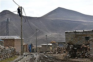 بهسازی شبکه برق ۵٠٠ روستای آذربایجان‌غربی در طرح بهارستان