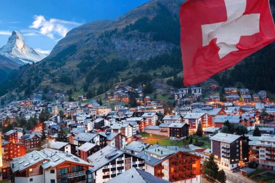رشد اقتصادی سوئیس به ۱.۷ درصد ریزش کرد