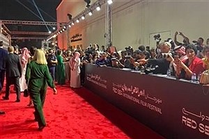 فرش قرمز پر زرق و برق عربستان برای سینما