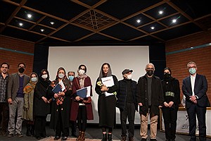 اهدای جوایز برگزیدگان نخستین رویداد بزرگ نقاشی معاصر با حمایت بیمه سامان