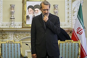 علی لاریجانی آغاز فعالیت انتخاباتی خود را تکذیب کرد