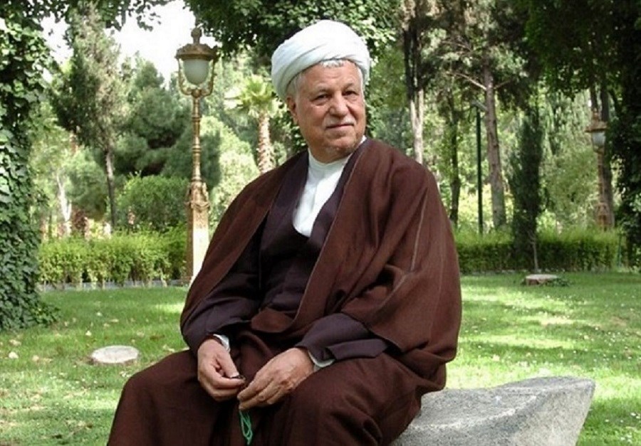 حسن روحانی جاهل بود &#47;هاشمی رفسنجانی به دنبال دیکتاتوری بود و خودش را عقل کل می دانست