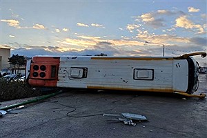 واژگونی هولناک اتوبوس مسافربری در اصفهان