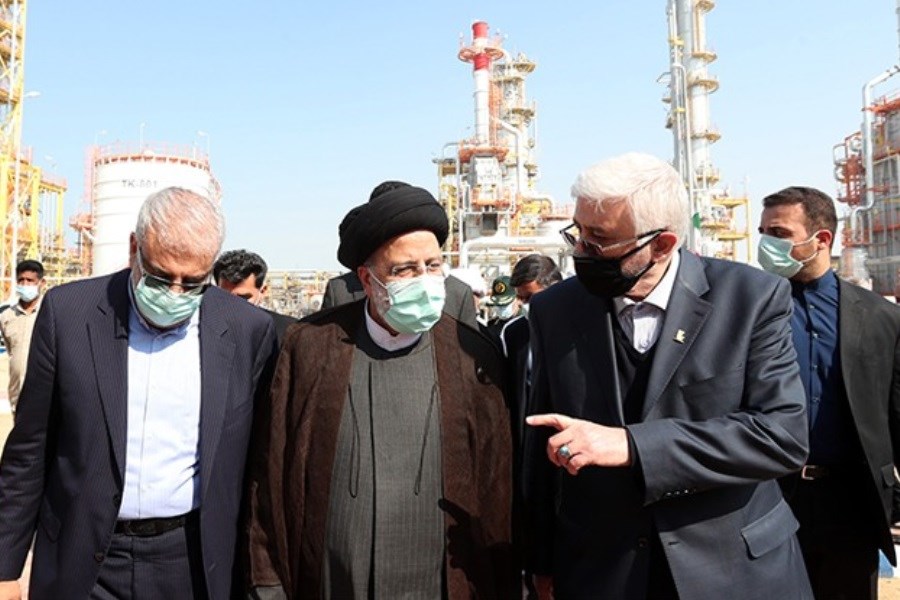 افتتاح پالایشگاه نفت فوق‌سنگین «پاسارگاد» قشم با حضور رئیس جمهور