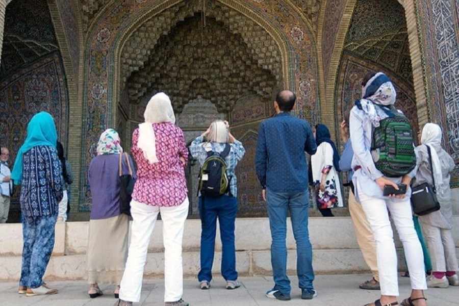 ماجرای مسدود شدن موبایل گردشگران خارجی در ایران