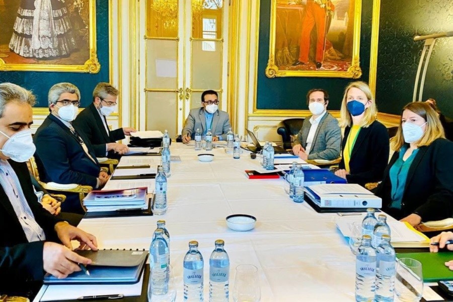 برگزاری جلسه مذاکره‌کنندگان ایران و سه کشور اروپایی