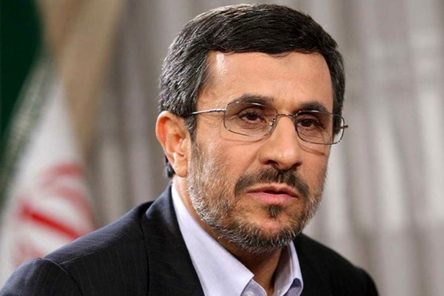 تصویر سلفی های مردم با احمدی نژاد در مراسم عزاداری محرم +تصاویر