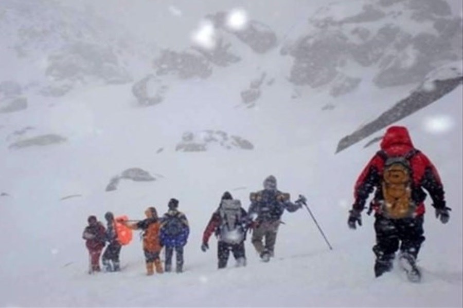 تصویر اجساد کوهنوردان مفقودی در الیگودرز پیدا شد