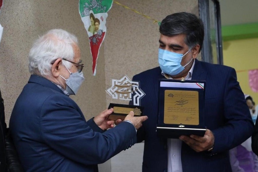 تصویر افتتاح دبستان شهدای بانک ‌ملی ایران در شهر اسالم