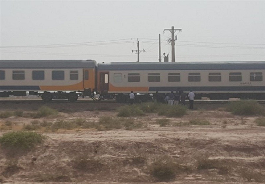 تصویر تحویل ۱۰ واگن قطار به ناوگان حمل و نقل ریلی آذربایجان غربی