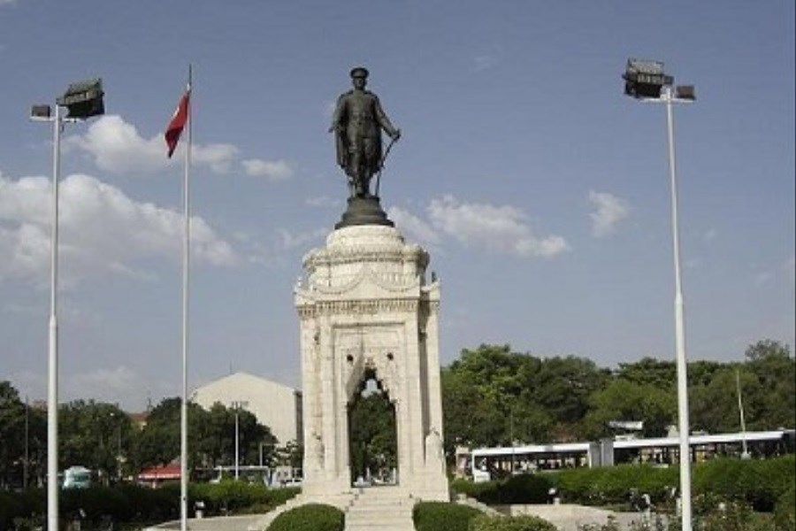 تصویر معرفی بنای یادبود آتاتورک در قونیه
