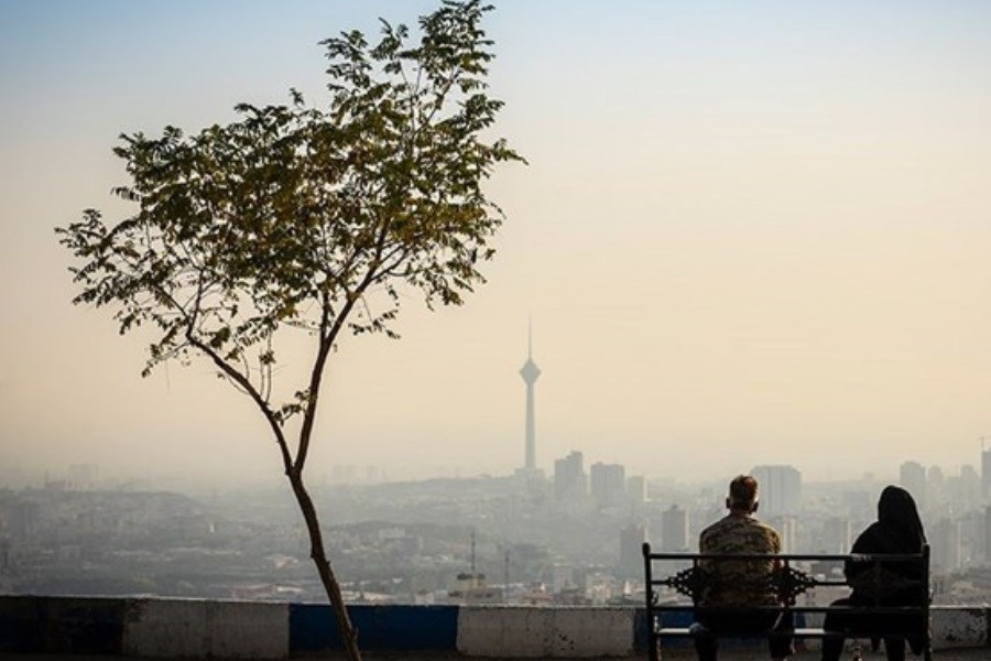 تصویر هوای تهران در روز جاری آلوده است