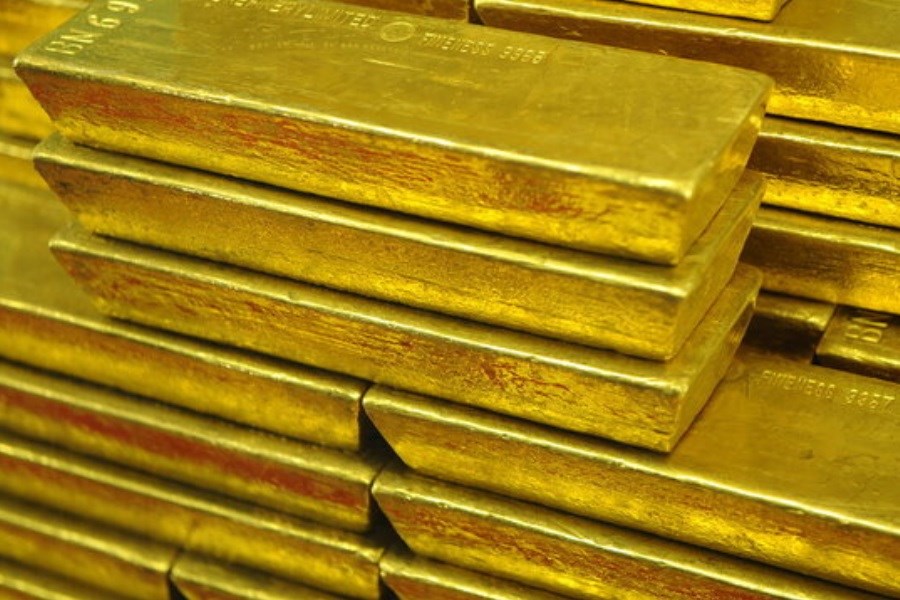 اونس طلا از مرز ۱۹۰۰ دلار عقب نشینی کرد