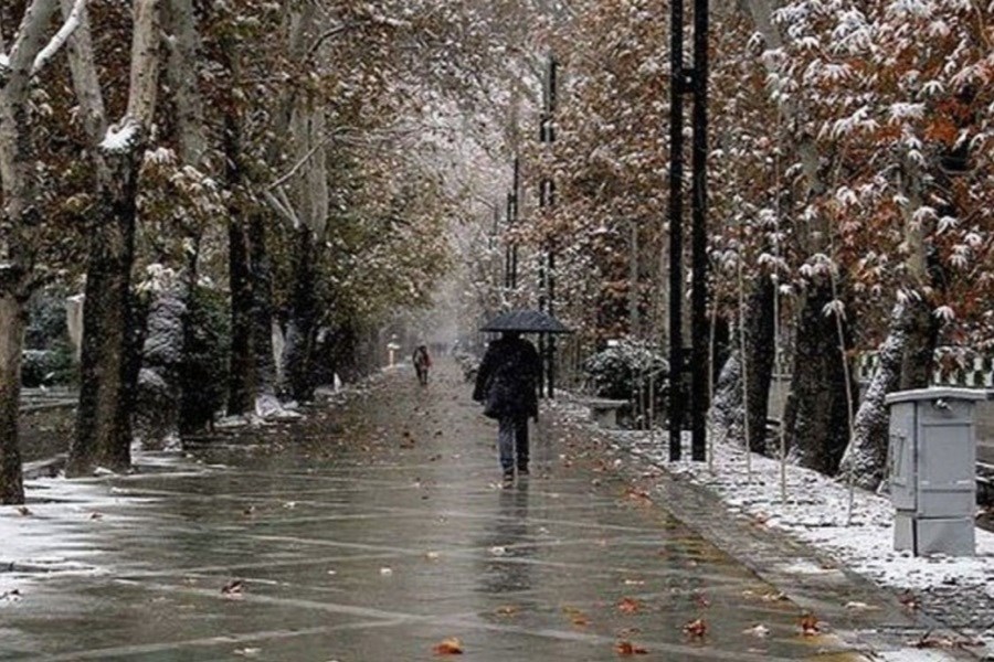 تصویر بارش برف و باران در راه تهران