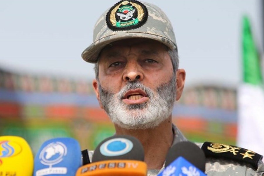تصویر ارتش در حال دفاع از منافع ایران است