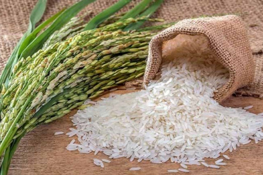 تصویر اطلاعیه شرکت بازرگانی دولتی ایران درباره انواع برنج خارجی در بازار