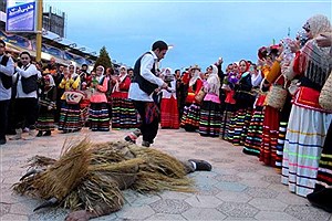 استقبال ترکمن ها با قولپاق و منجوق آتدی از عید نوروز