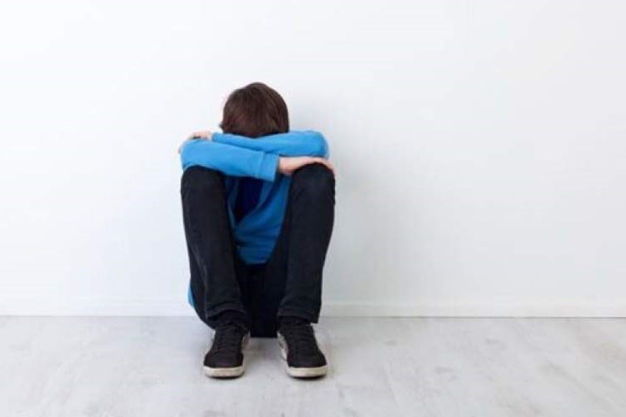 تصویر علائم افسردگی در نوجوانان