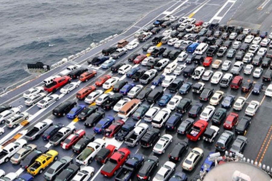 تصویر مجلس با واردات ۷۰ هزار دستگاه خودروی سواری موافقت کرد