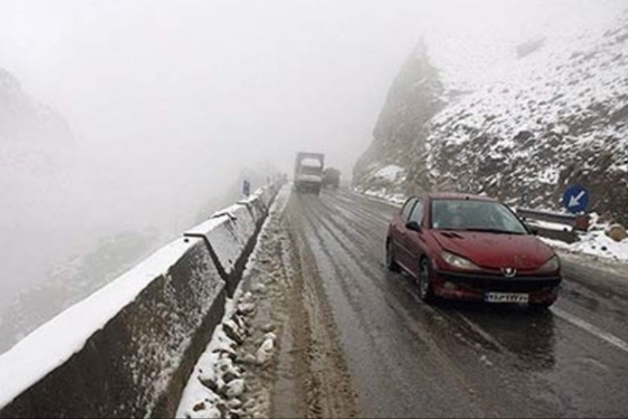 تصویر هراز برفی شد&#47; رانندگان از یخ‌شکن استفاده کنند