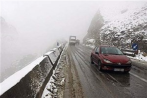 هراز برفی شد&#47; رانندگان از یخ‌شکن استفاده کنند