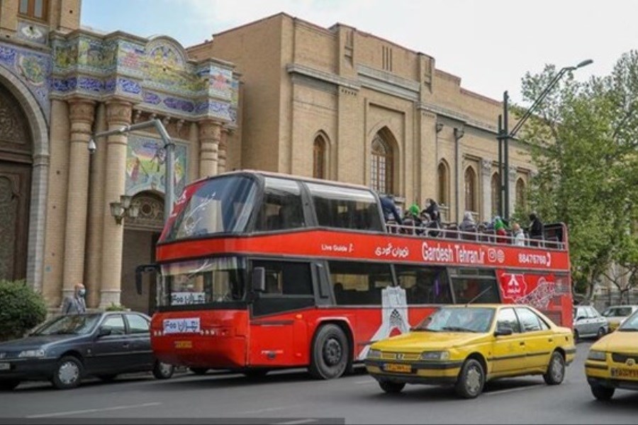 کار اتوبوس‌های رایگان گردشگری نوروزی تهران آغاز شد